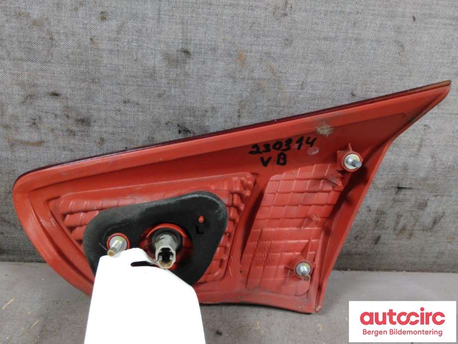 Baklykt venstre indre til Mitsubishi Lancer 2008-2017  (MITSUBISHI|8336A035|)