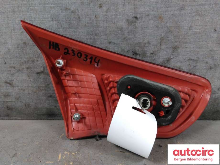 Baklykt høyre indre til Mitsubishi Lancer 2008-2017  (MITSUBISHI|8336A036|)