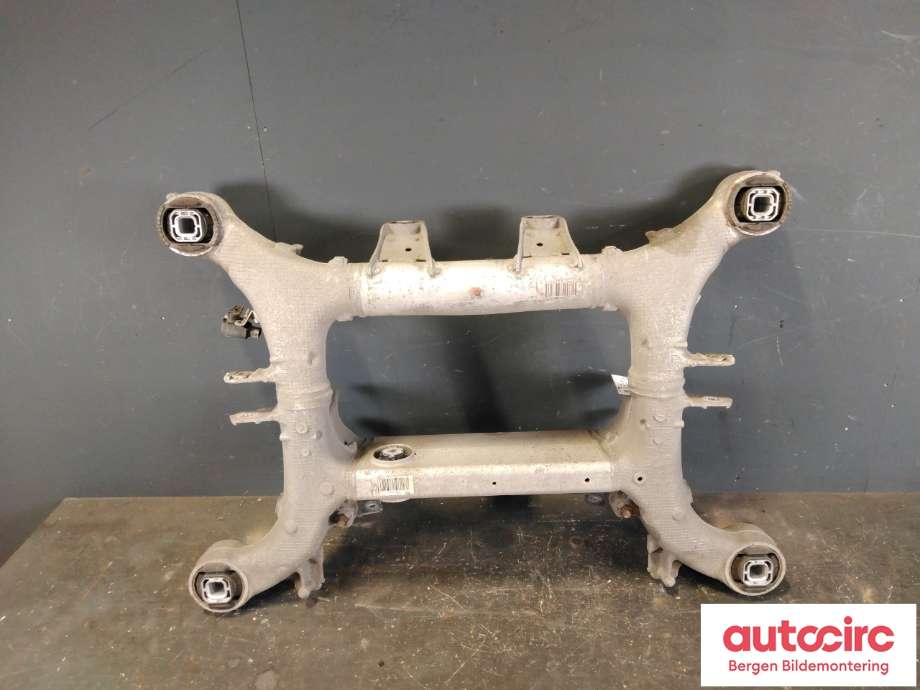 Bakaksel til BMW 5-Serie 2010-2017 (F10/F11) (F10/F11) (BMW|33 31 6 798 545|)