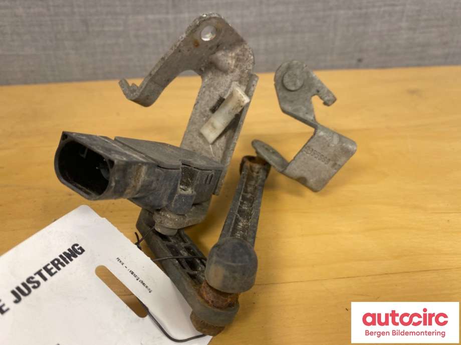 Sensor nivå til BMW i3 2013-2022  (BMW|37 14 6 870 000|)