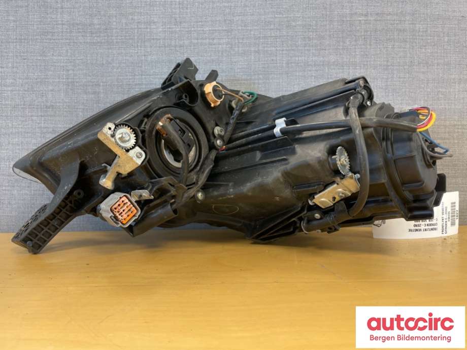Frontlykt venstre halogen til Citroën C-Zero 2011-2020  (CITROEN|6208 X1|)