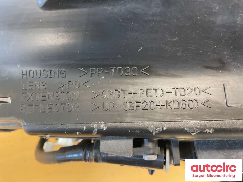 Frontlykt venstre halogen til Citroën C-Zero 2011-2020  (CITROEN|6208 X1|)