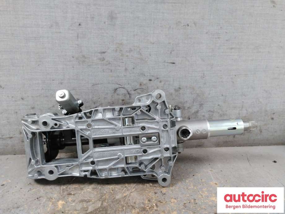 Rattaksel til Mercedes GLE 2015-2018 (Fase 2) (W166) (W166) (MERCEDES|A 166 460 62 00|)