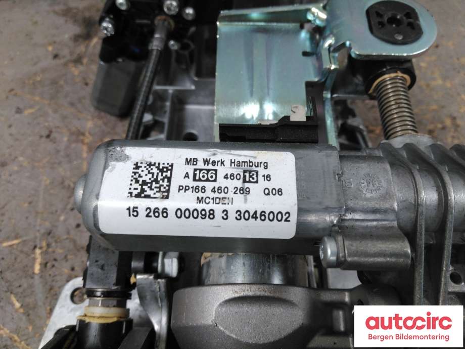 Rattaksel til Mercedes GLE 2015-2018 (Fase 2) (W166) (W166) (MERCEDES|A 166 460 62 00|)