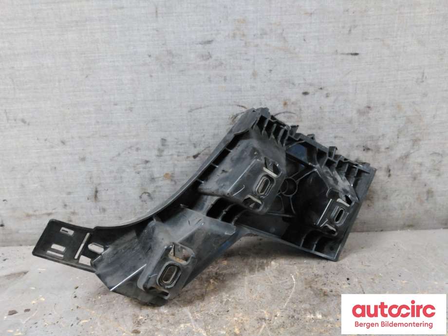 Diverse deler til Mercedes GLE 2015-2018 (Fase 2) (W166) (W166) (MERCEDES|A 166 880 57 03|)