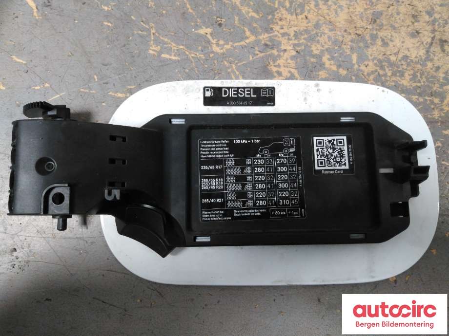 Tanklokk til Mercedes GLE 2015-2018 (Fase 2) (W166) (W166) (MERCEDES|A 166 757 00 06|)