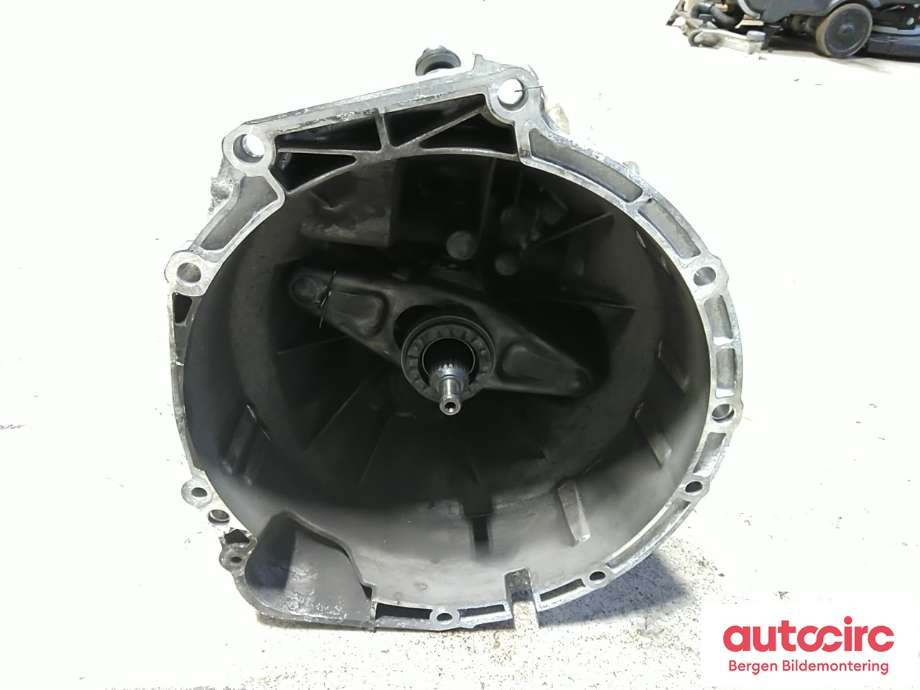 Girkasse manuell 6-trinn til BMW 1-Serie 2011-2015 (Fase 1) (F20/F21) (F20/F21) (BMW|23 00 8 610 983|)