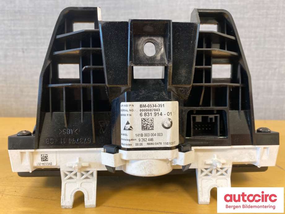 Diverse deler til BMW i3 2013-2022  (BMW|62 10 5 A08 590||6 831 914 - 01)