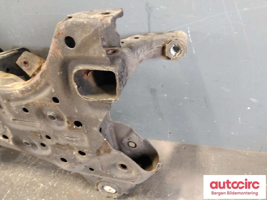 Travers foran hoved til Hyundai Ioniq Electric 2016-2019 (Fase 1)  (HYUNDAI|62405G 7100|)