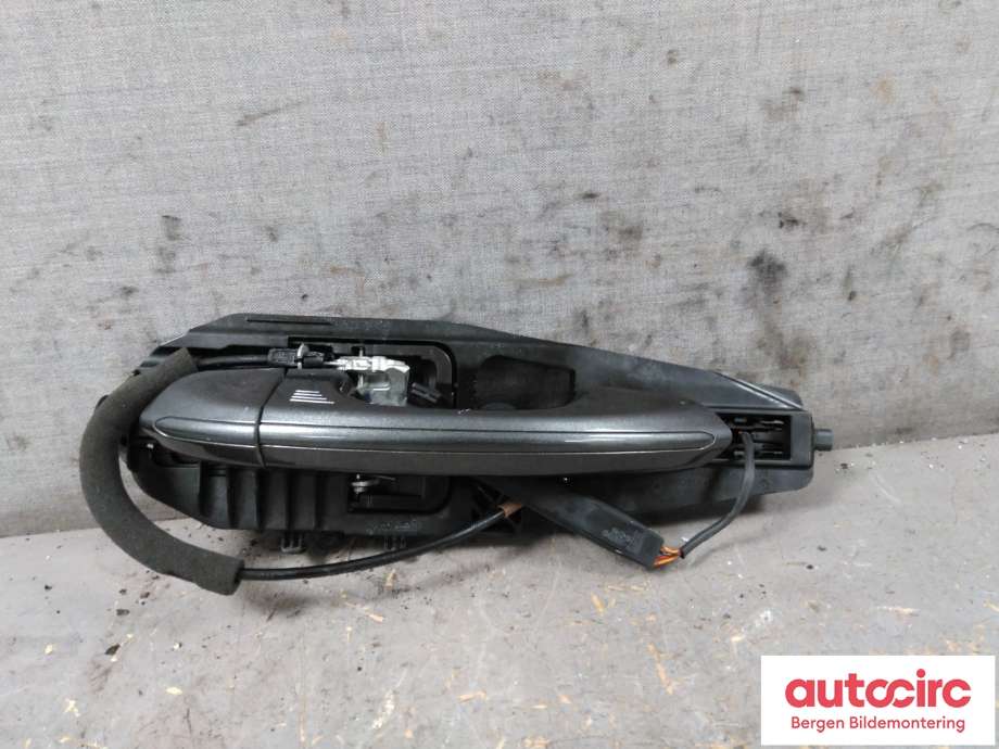 Dørhåndtak utv høyre til Ford Mondeo 2014-2019 (Type V, Fase 1) (FORD|2201352|2364662|JG93-F22404-CAXWAA)