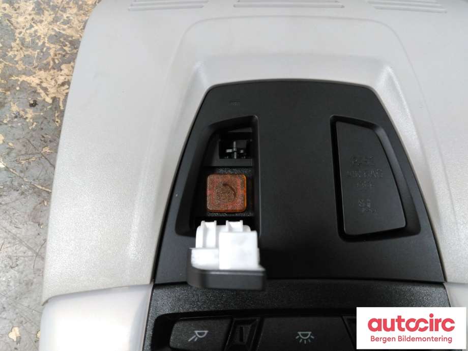 Tak konsoll til BMW i3 2013-2022 (BMW|63 31 9 219 497|)