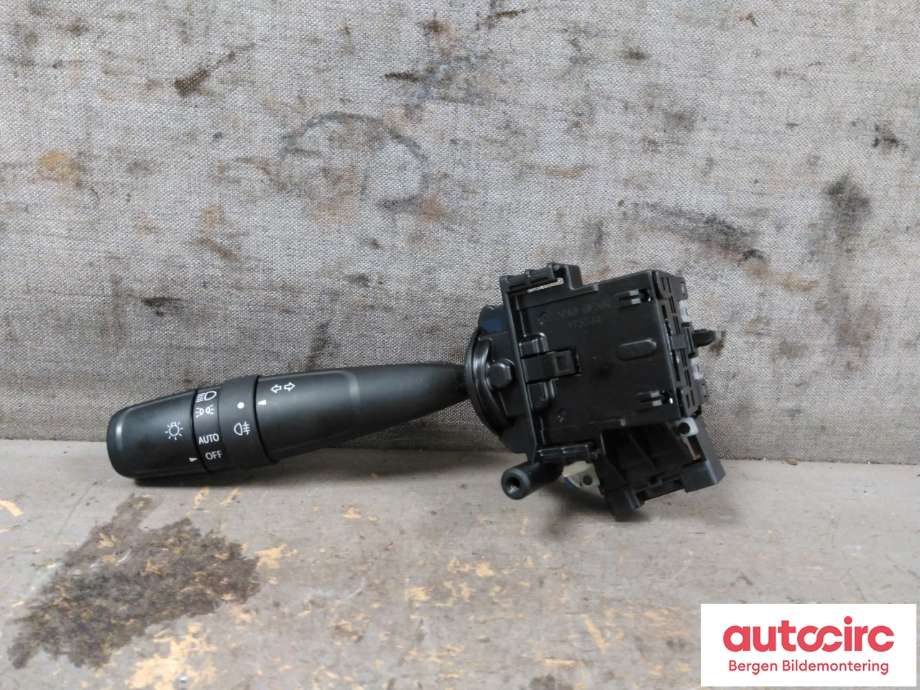 Bryter blink til Suzuki Vitara 2015-->> (Type IV) (SUZUKI|37210-61M50|)