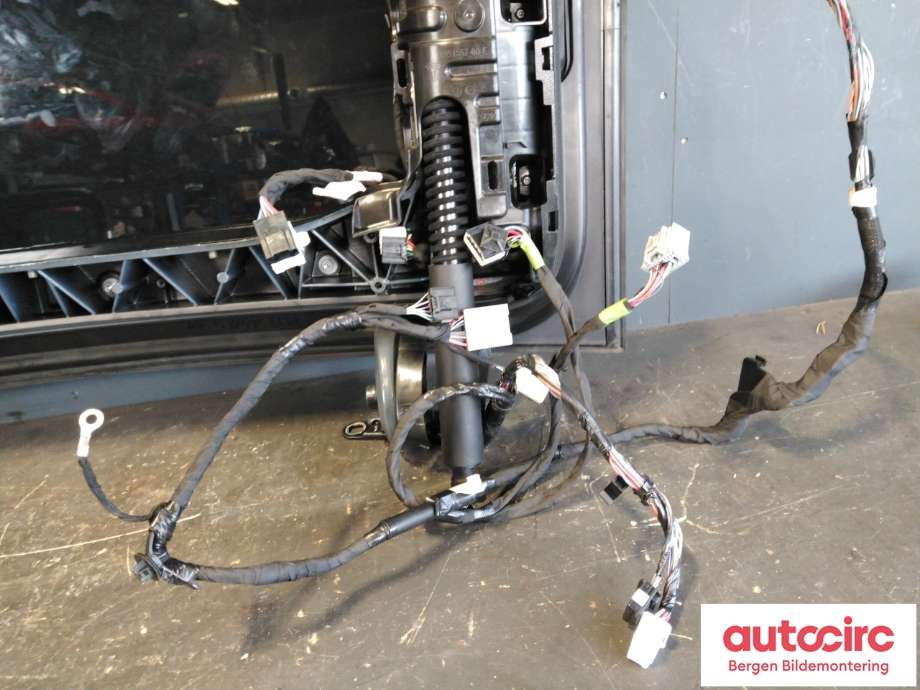 Dør høyre bak til Tesla Model X 2016-->> (TESLA|1028769-00-L|)