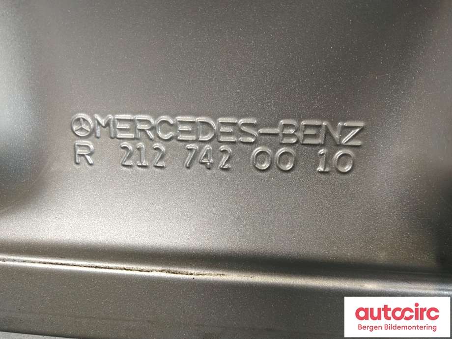 Bakluke til Mercedes E-Klasse 2013-2016 (Fase 2) (W212) (W212) (MERCEDES|A 212 740 01 05|)