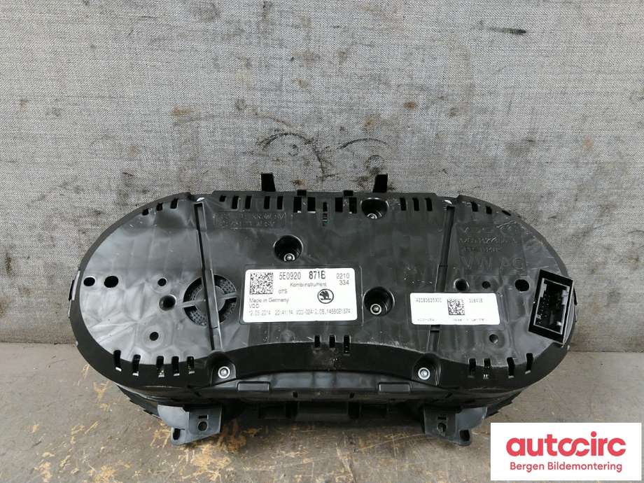 Speedometer til Škoda Octavia 2013-2016 (Type III, Fase 1)  (SKODA|5E0 920 871 B|)