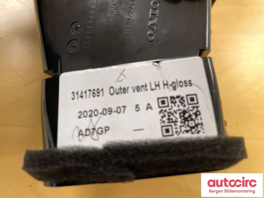 Diverse deler til Volvo XC60 2017-->> (Type II)  (VOLVO|31417691|)