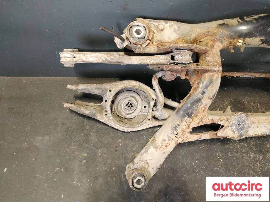 Bakaksel til VW Golf VII 2012-2017 (Fase 1)  (VOLKSWAGEN|5Q0 505 235 E|)