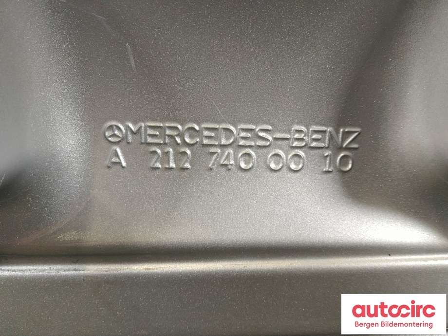 Bakluke til Mercedes E-Klasse 2009-2013 (Fase 1) (W212) (W212) (MERCEDES|A 212 740 01 05|)