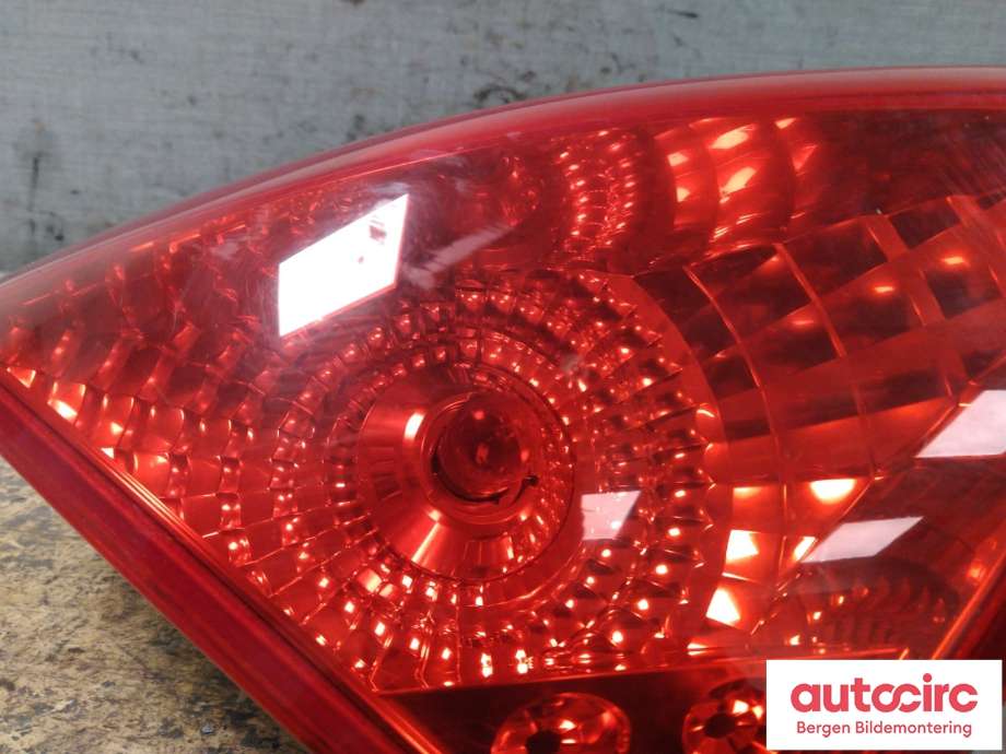 Baklykt venstre indre til Peugeot 3008 2009-2016 (Type I)  (PEUGEOT|6350 HE|)
