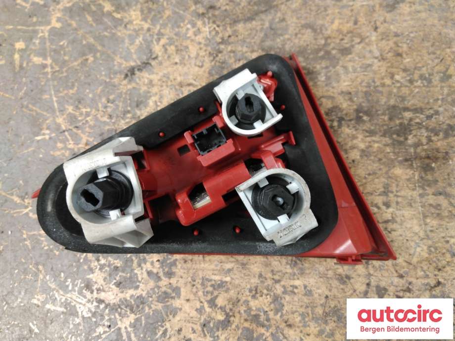 Baklykt høyre indre til Audi A5 2007-2016 (Type I)  (AUDI|8T0 945 094 C|)
