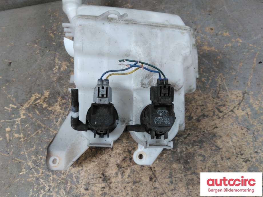 Spylertank til Toyota Urban Cruiser 2009-2014  (TOYOTA|8531552140|)