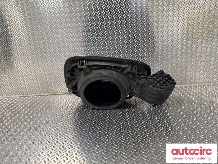 Batterilader inntak/luke til Volvo V60/V60 CC 2013-2018 (Type I, Fase 2)  (VOLVO|31335707|)