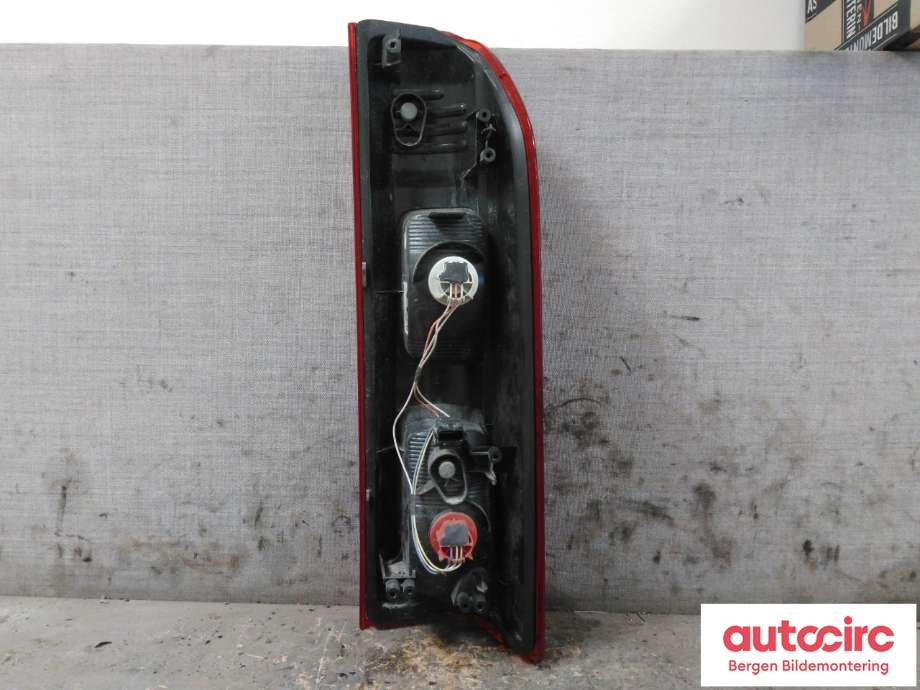 Baklykt venstre til Volvo C40 Recharge 2021-2024  (VOLVO|32365670|)