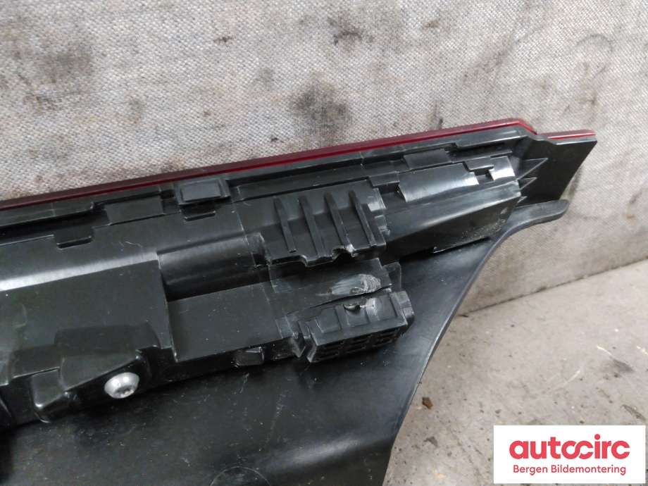 Baklykt høyre til Volvo C40 Recharge 2021-2024  (VOLVO|32365671|)