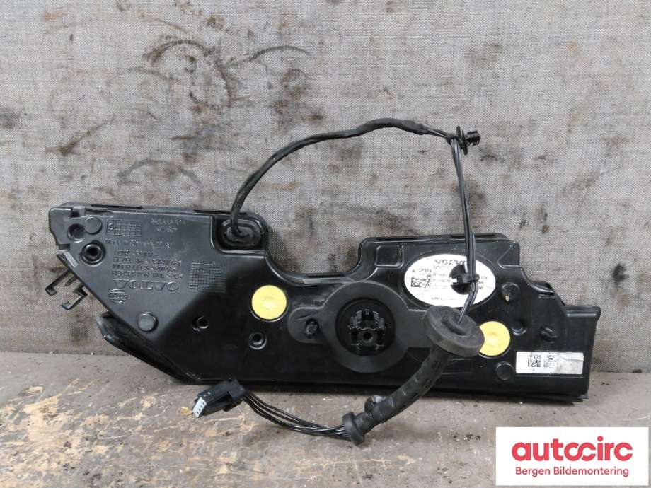 Baklykt venstre indre til Volvo C40 Recharge 2021-2024  (VOLVO|32365672|)