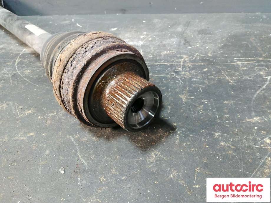 Drivaksel høyre bak til Audi A5 2007-2016 (Type I)  (AUDI|8K0 501 203 M|8K0 501 203 MX|)