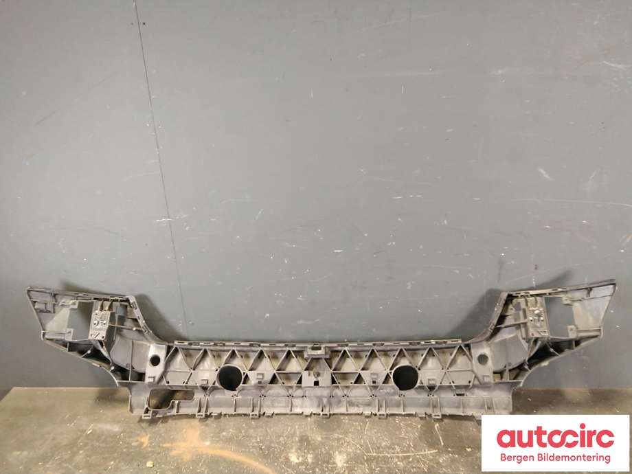 Støtfanger bak midtre del til Audi A5 2007-2016 (Type I)  (AUDI||818 807 385 C)