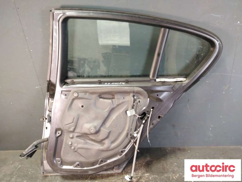 Dør høyre bak til BMW 1-Serie 2004-2011 (E81/E82/E87/E88) (E81/E82/E87/E88) (BMW|41 52 5 A2A 384|)