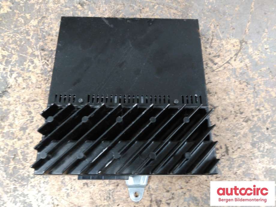 Bilstereo forsterker til BMW 1-Serie 2004-2011 (E81/E82/E87/E88) (E81/E82/E87/E88) (BMW|65 12 9 143 155|)