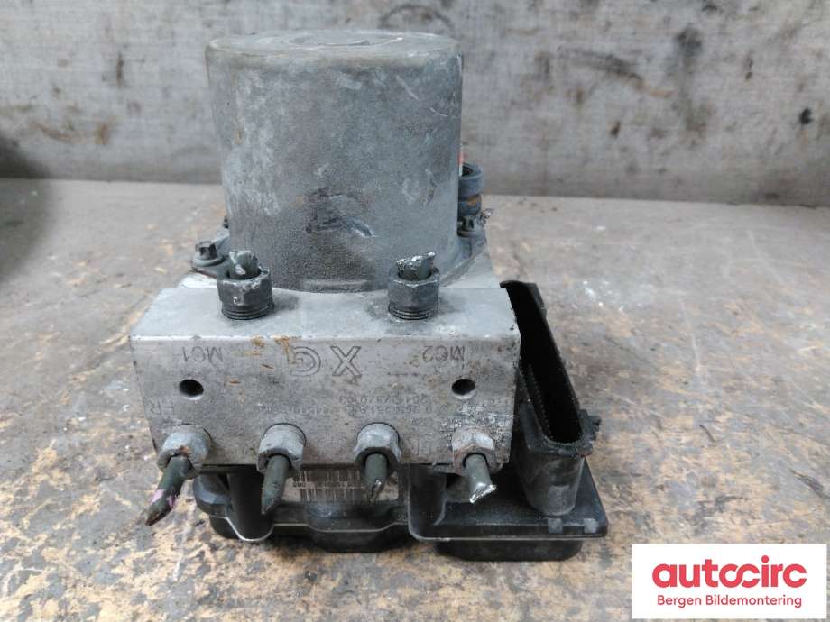 ABS sentral til Toyota Avensis 2009-2015 (Type III, Fase 1)  (TOYOTA|4405005230|)