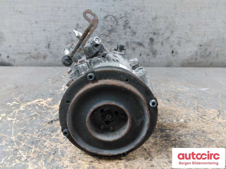 Aircondition kompressor til Toyota Avensis 2009-2015 (Type III, Fase 1)  (TOYOTA|8831005140|)