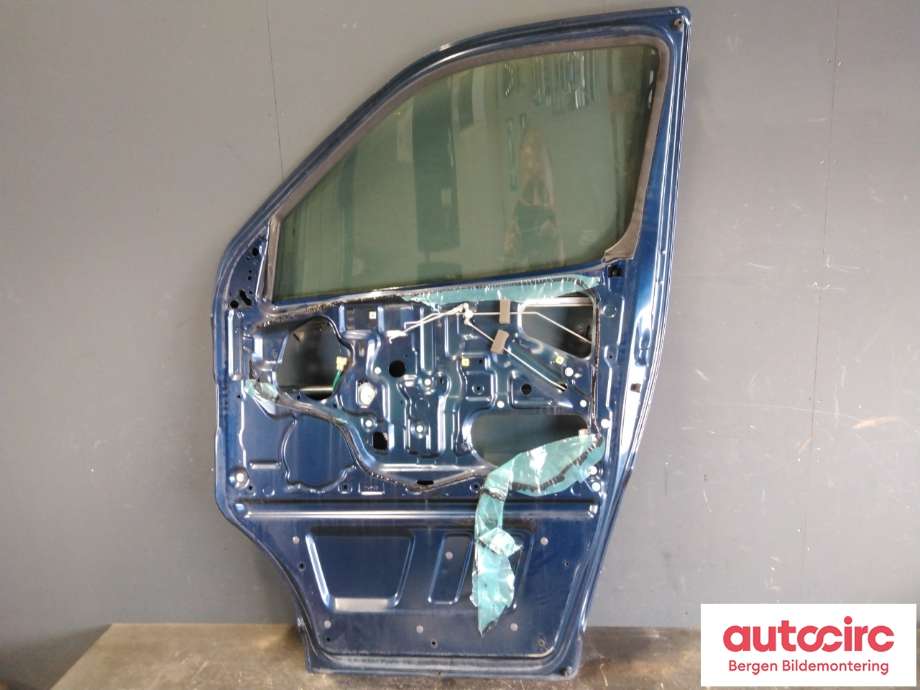 Dør høyre foran til Toyota Hiace 2007-2012 (Fase 3) (TOYOTA|6700126180|)