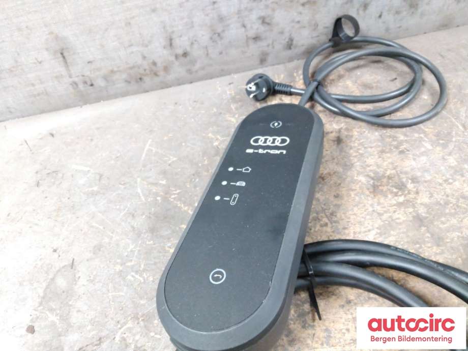 Batterilader kabel til Audi Q4 e-tron 2021-->>  (AUDI|8V4 971 675 AN|)