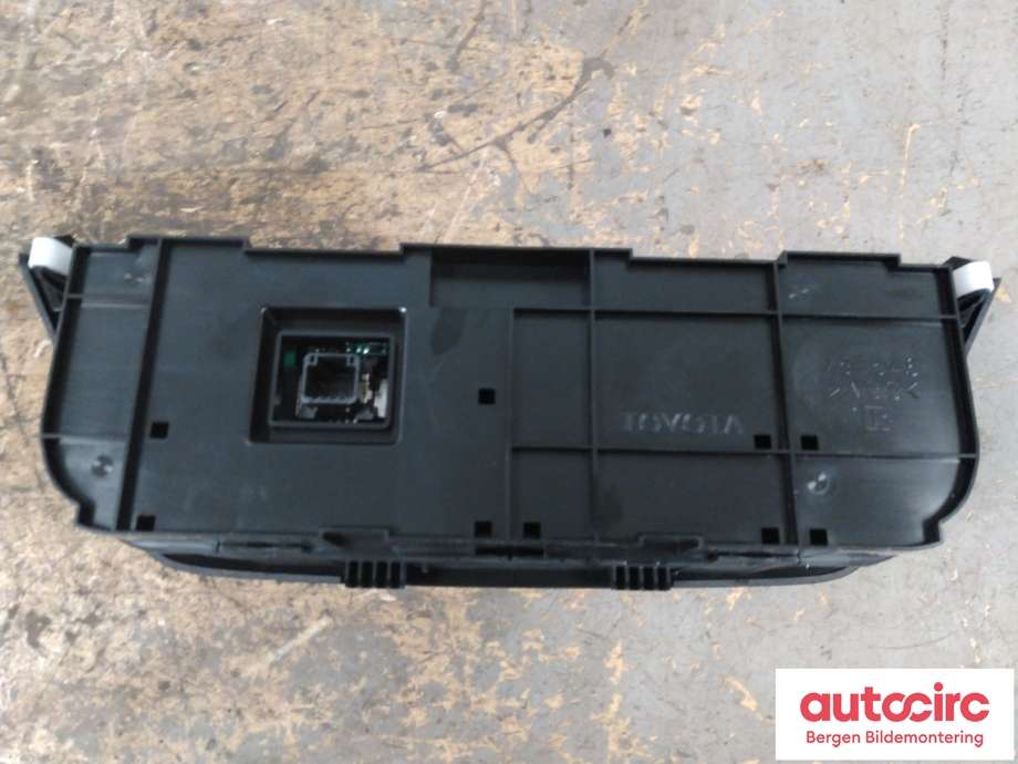 Varmeapparat betjening til Toyota RAV4 2016-2019 (Type IV, Fase 2)  (TOYOTA|5590042450|)