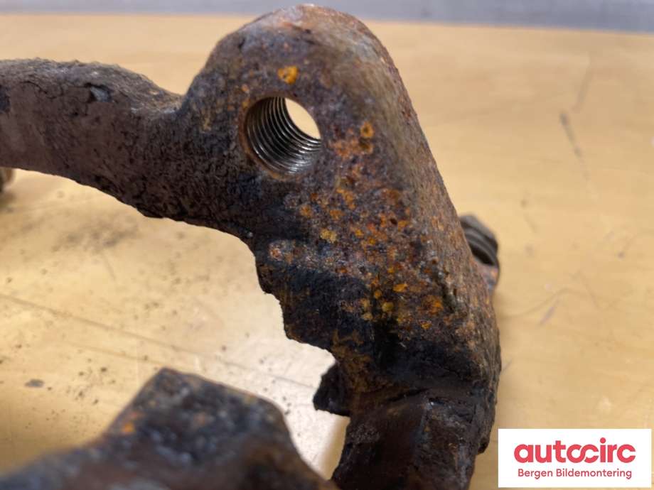 Bremsecaliper brakett til VW e-Golf 2014-2017 (Fase 1)  (VOLKSWAGEN|8V0 615 125|)