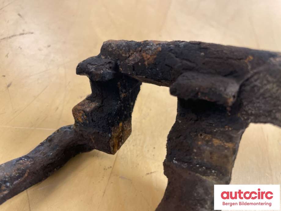 Bremsecaliper brakett til VW e-Golf 2014-2017 (Fase 1)  (VOLKSWAGEN|8V0 615 125|)