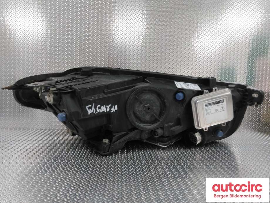 Frontlykt venstre halogen til Jaguar XE 2015-->> (JAGUAR|GX7313W030BG|T4N13848|T4N17215)
