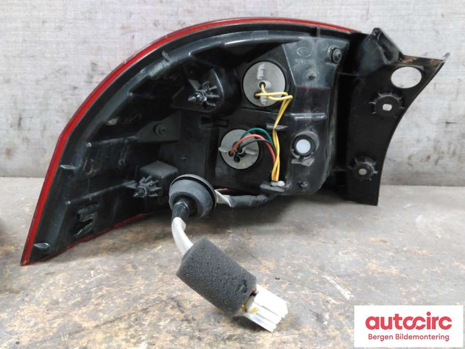 Baklykt høyre til Kia Rio 2011-2017 Type III (KIA|92402 1W210|)