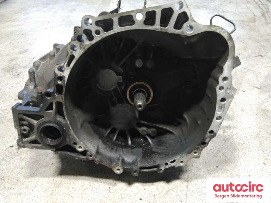 Girkasse manuell 6-trinn til Toyota Avensis 2003-2008 (Type II)  (TOYOTA|303002D151|)