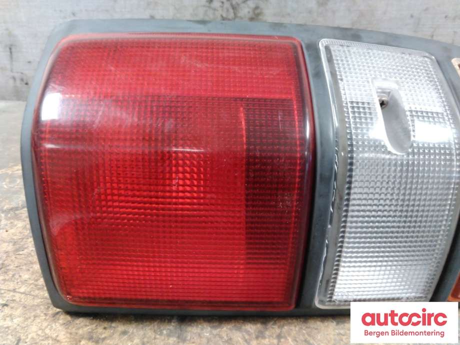 Baklykt venstre til Toyota Land Cruiser 100 1998-2007 (TOYOTA|8156160550|8156060550|)