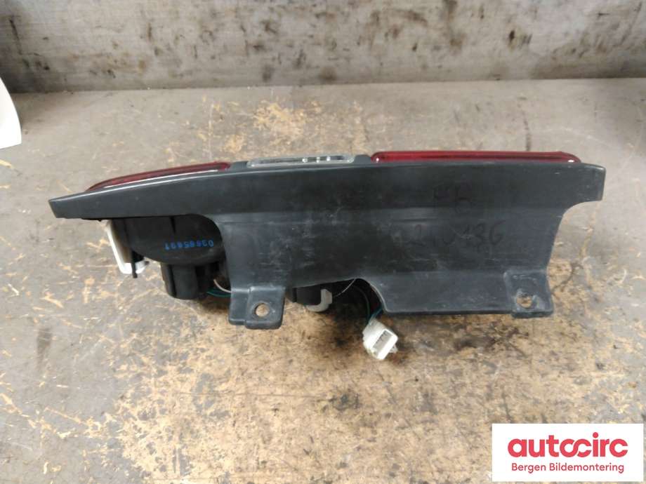 Baklykt høyre til Toyota Land Cruiser 100 1998-2007 (TOYOTA|8155060630|)