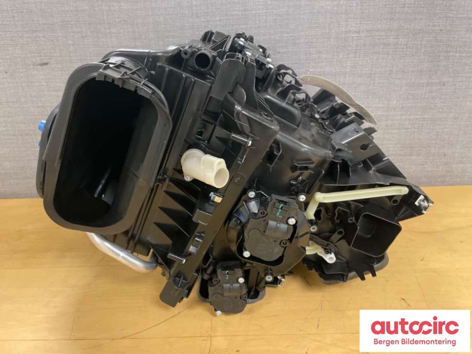 Diverse deler til Volvo XC60, 2017-->> (Type II)  (VOLVO|32260054)