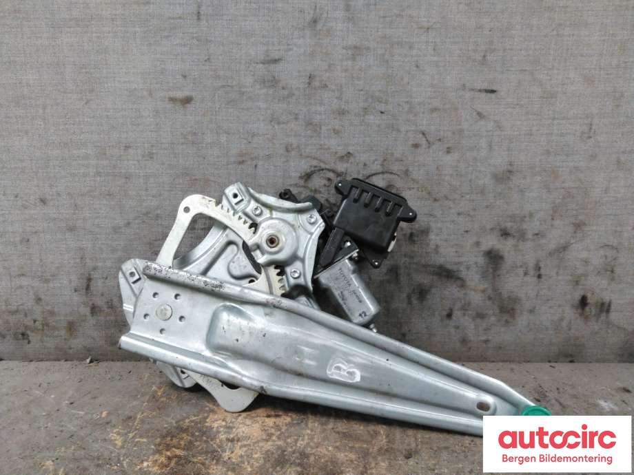 Ruteheis høyre til Toyota Auris 2015-2019 (Type II, Fase 2)  (TOYOTA|6983002430|)