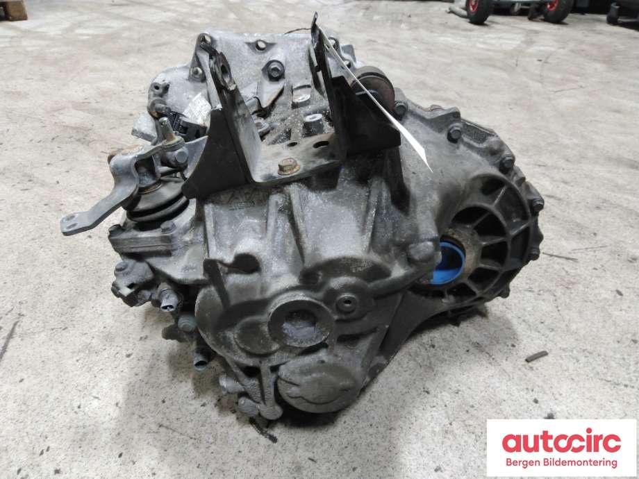 Girkasse manuell 6-trinn til Toyota Avensis 2009-2015 (Type III, Fase 1)  (TOYOTA|3030020A30|3030020A20|)