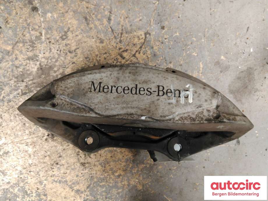 Bremsecaliper høyre foran til Mercedes C-Klasse 2014-2018 (Fase 1) (W205) (W205) (MERCEDES|A 011 421 98 98|)