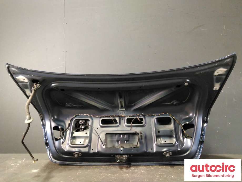 Bakluke combi til BMW 3-Serie 2005-2011 (E90/E91/E92/E93) (E90/E91/E92/E93) (BMW|41 61 7 168 515|)